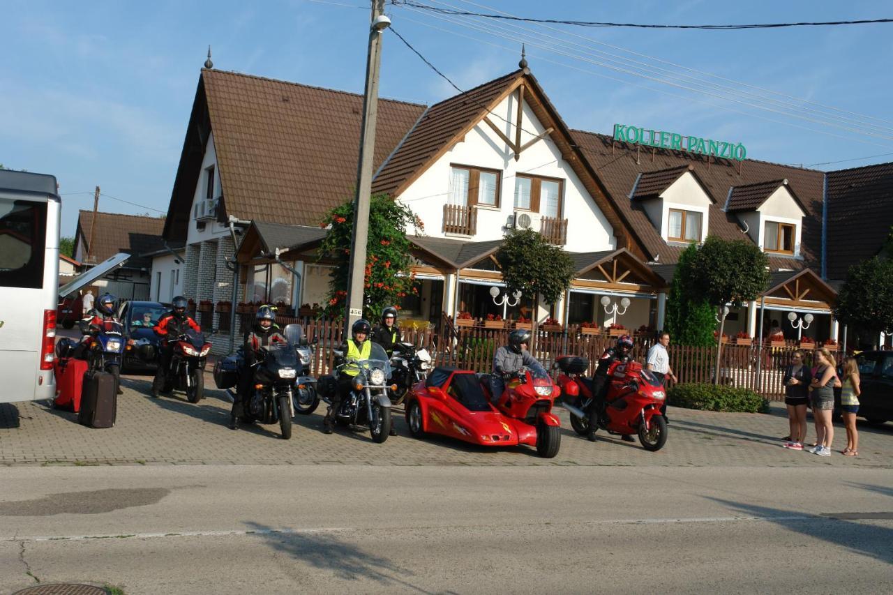 Hotel Koller Panzió Bonyhád Exterior foto